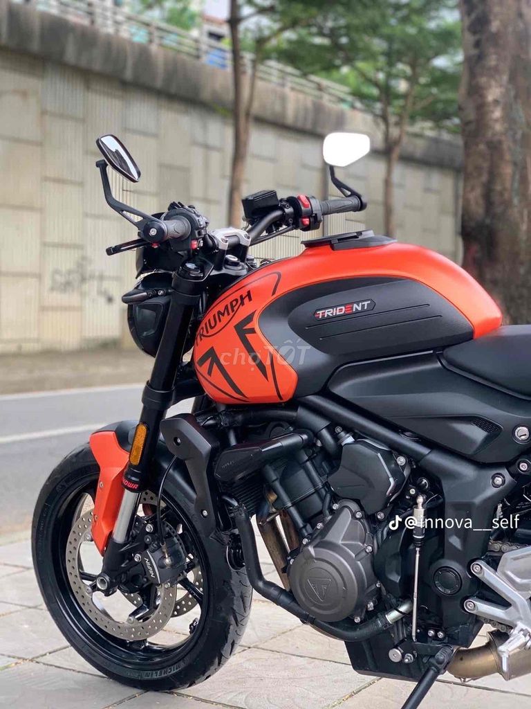 Triumph Trident 660 bô zart xịn-xe lướt mới keng. Mua bán Xe máy tại Quận Cầu Giấy Hà Nội được đăng bởi Tong motor xe may hình 7