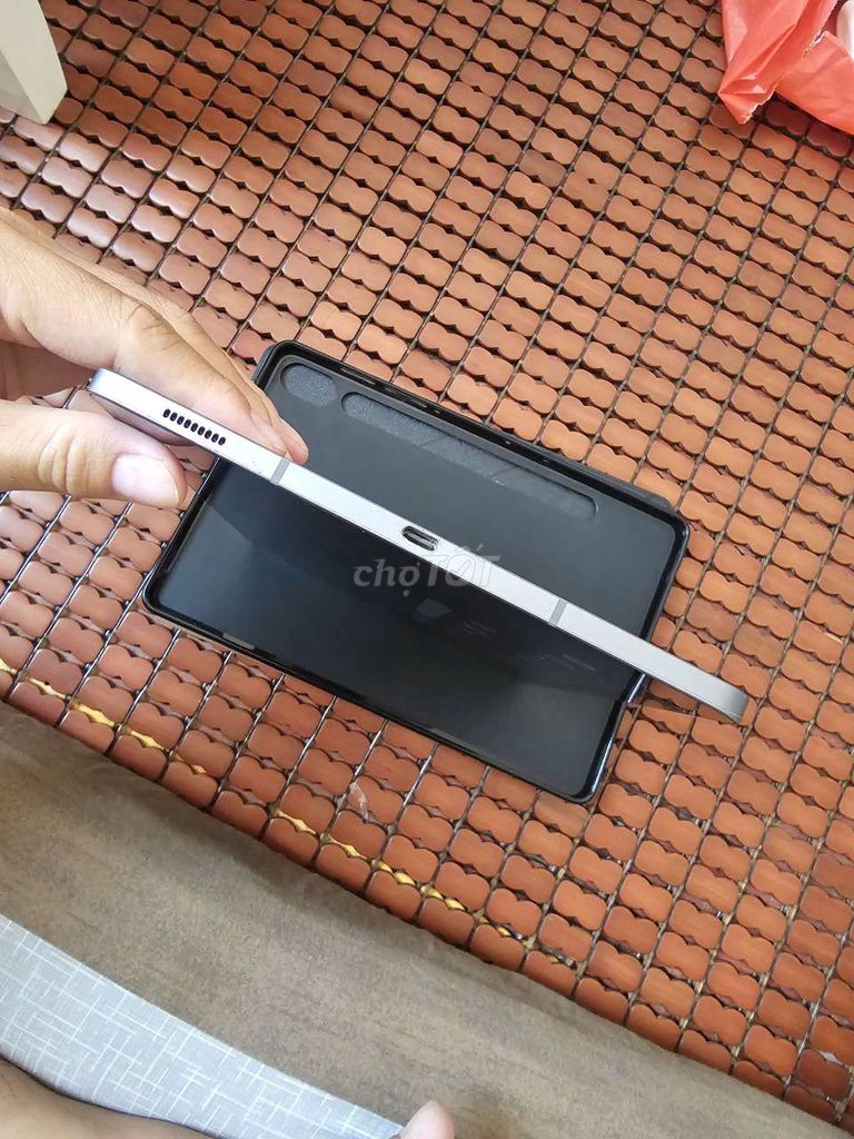 Samsung Tab S9 FE Wifi 128GB 99%. Mua bán Máy tính bảng tại Quận Tân Bình Tp Hồ Chí Minh được đăng bởi Sơn hình 1