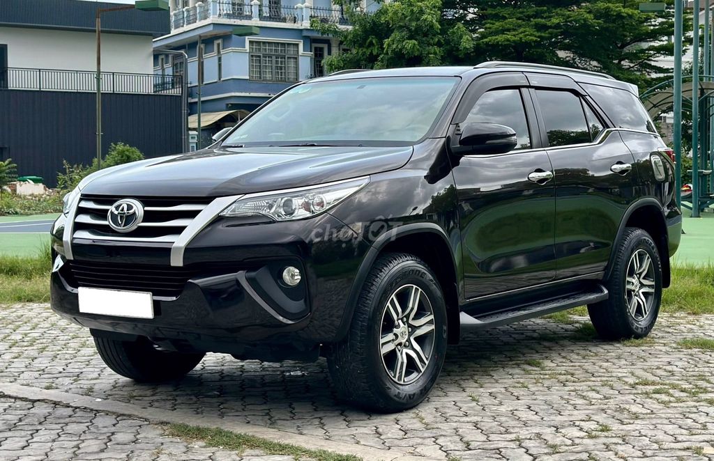 Toyota Fortuner 2020 2.4G 4x2 MT - 20,000 km 1 chủ. Mua bán Ô tô tại Thành phố Thủ Đức Tp Hồ Chí Minh được đăng bởi Đức Tứ Bánh hình 3