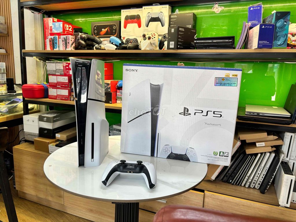 Sony Playstation 5 Slim 1TB  Likenew fullbox. Mua bán Thiết bị chơi game tại Quận Hải Châu Đà Nẵng được đăng bởi LinhNguyenMedia IIO Nguyễn Hữu Thọ XV năm I địa chỉ  hình 1