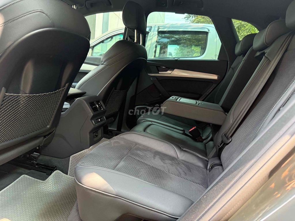 Audi Q5 2024 Sline 45 TFSI Quattro - 6000 miles. Mua bán Ô tô tại Quận Bắc Từ Liêm Hà Nội được đăng bởi Phạm Bá Hướng hình 8