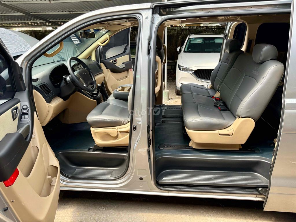 Hyundai Grand Starex 2015 máy dầu 9 chỗ. Mua bán Ô tô tại Quận Gò Vấp Tp Hồ Chí Minh được đăng bởi Bình An Ôtô  hình 5