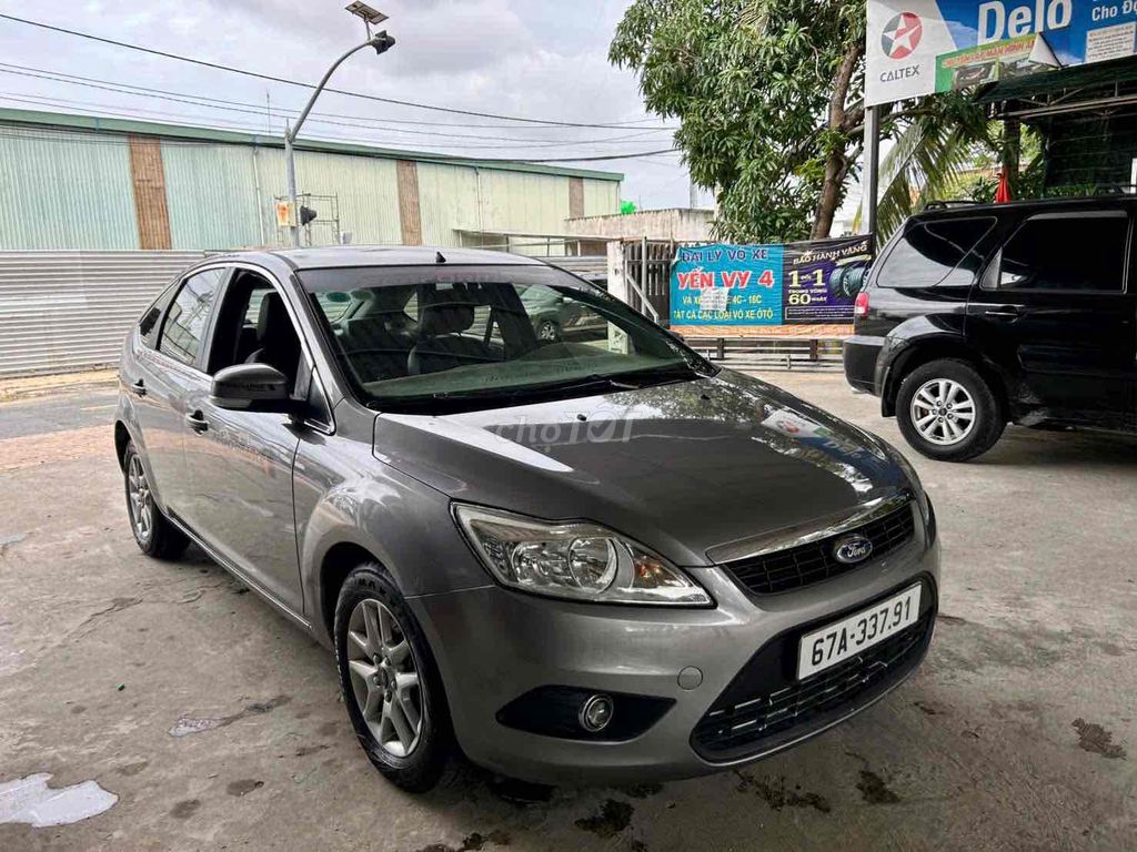 Ford Focus 2010 1.8 AT Xám. Mua bán Ô tô tại Huyện Phú Tân An Giang được đăng bởi Bùi Quốc Thái hình 3