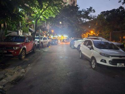 Ngõ 2 Hoàng Liệt - Linh Đàm - Phân Lô Ô Tô Tránh Ở Sướng. Mua bán nhà ở tại Quận Hoàng Mai Hà Nội được đăng bởi Quang Đức