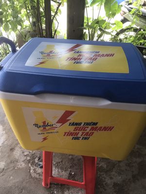 Thanh lý lại giá rẻ thùng đá 45l còn như mới 99/%. Mua bán Nội thất, đồ gia dụng khác tại Quận Bình Tân Tp Hồ Chí Minh được đăng bởi nguyenthanhphuong