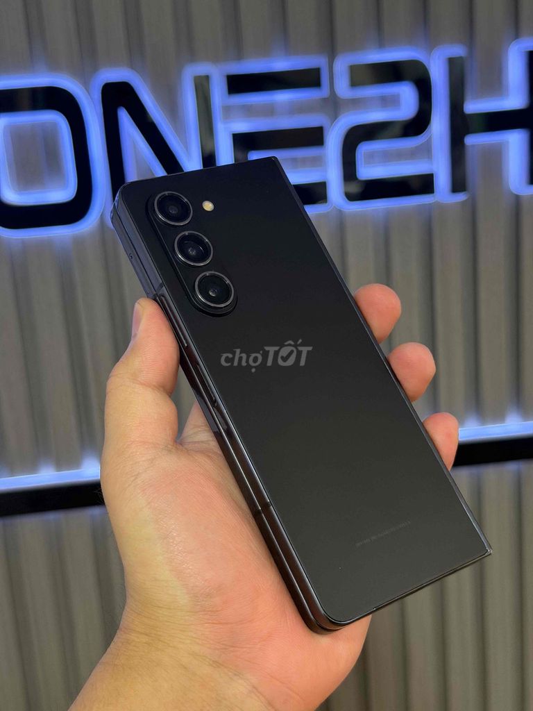 Samsung Galaxy Z Fold5 256GB Đen. Mua bán Điện thoại tại undefined undefined được đăng bởi Phone2Hand hình 1