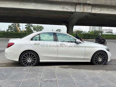 Mercedes C300 AMG 2017 Trắng 80000 km