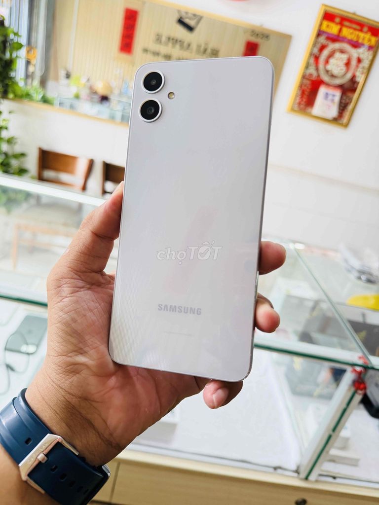 Samsung Galaxy A05 4GB/128GB Trắng. Mua bán Điện thoại tại Quận Ninh Kiều Cần Thơ được đăng bởi HẢI APPLE CẦN THƠ hình 1