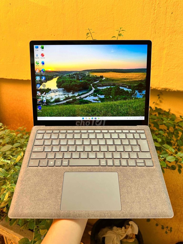 Microsoft Surface Laptop 4 i5 13.5’ 2K 8GB/512GB. Mua bán Laptop tại Quận Ninh Kiều Cần Thơ được đăng bởi Laptop Macbook Gaming Văn phòng hình 1