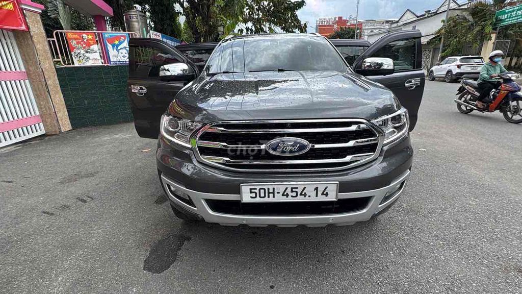 Ford everest 2019 titanium siêu đẹp. Mua bán Ô tô tại Quận 12 Tp Hồ Chí Minh được đăng bởi Tân hình 17
