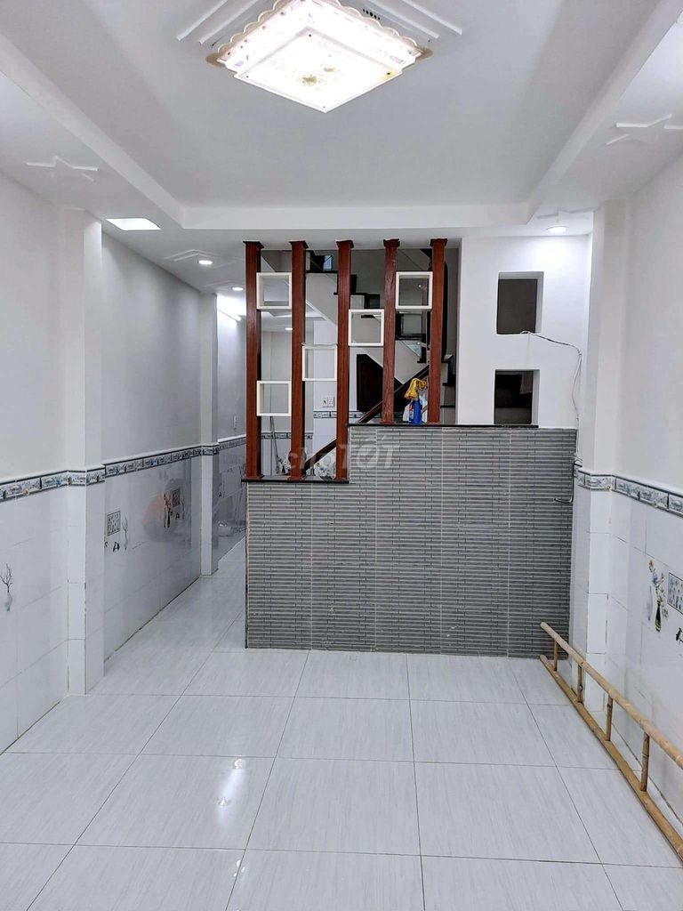 CẦN BÁN GẤP NHÀ MỚI SỔ RIÊNG NGAY CẦU HIM LAM - 2PN - 2WC .