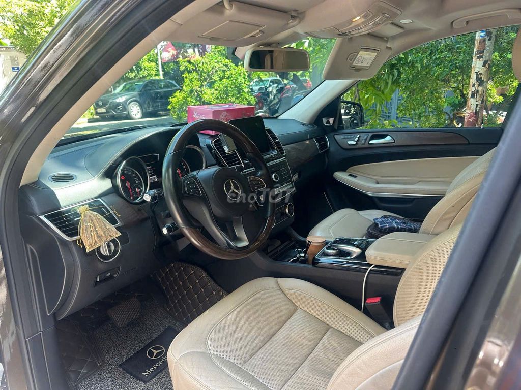 Mercedes Benz GLS 500 4MATIC 2016 màu nâu. Mua bán Ô tô tại Thành phố Thủ Đức Tp Hồ Chí Minh được đăng bởi sang  hình 3