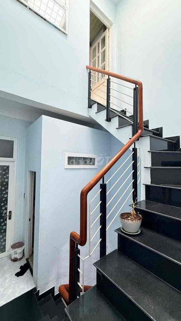 Chính chủ cần bán nhà 2,5 tầng kiệt oto đường Ông Ích Khiêm