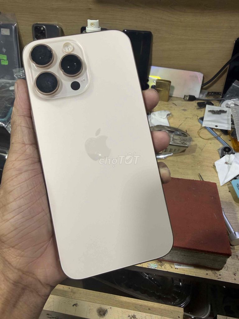 iPhone 16 Pro Max 256GB Vàng. Mua bán Điện thoại tại Quận Tân Phú Tp Hồ Chí Minh được đăng bởi gia phát hình 1