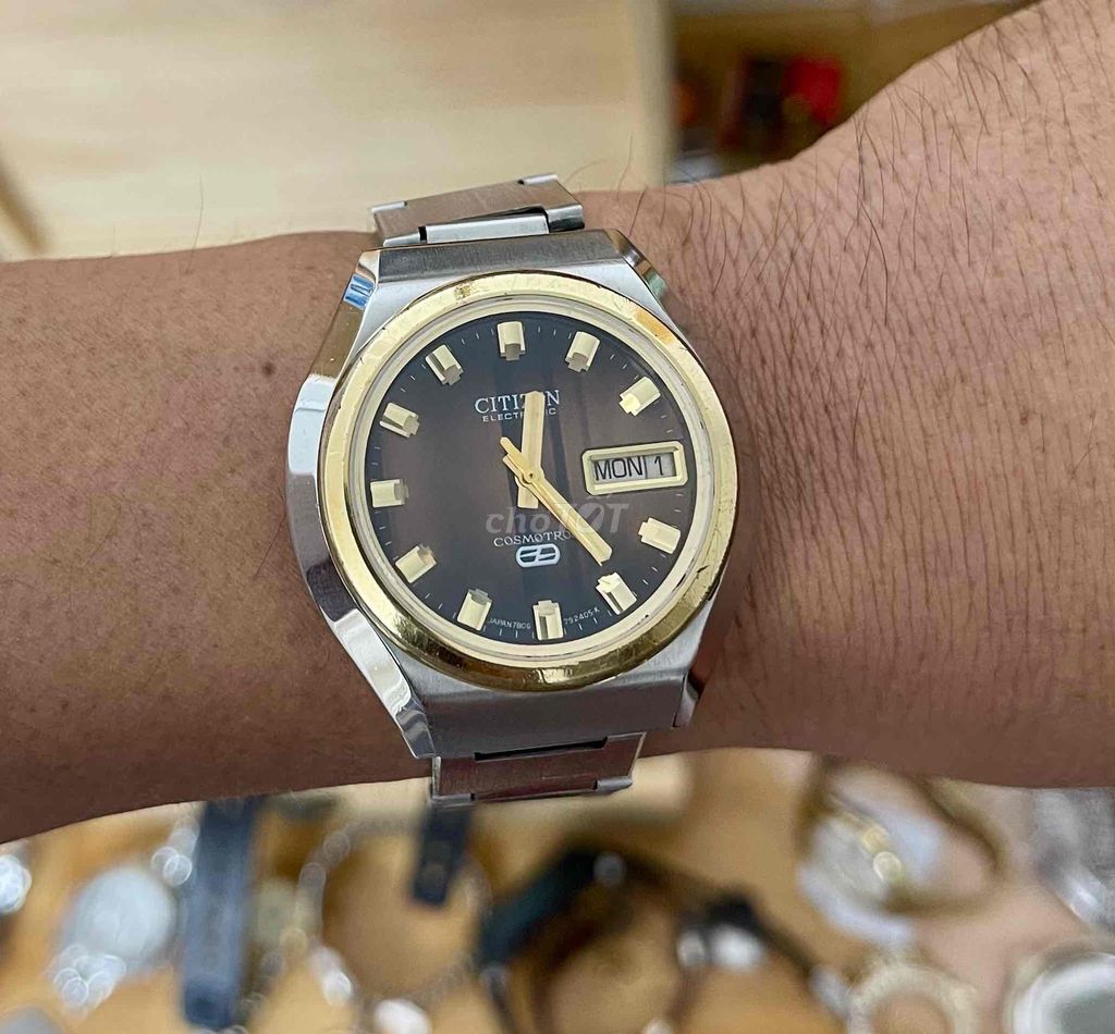 Citizen kim trôi size 40 mặt Hổ Phách hiếm.