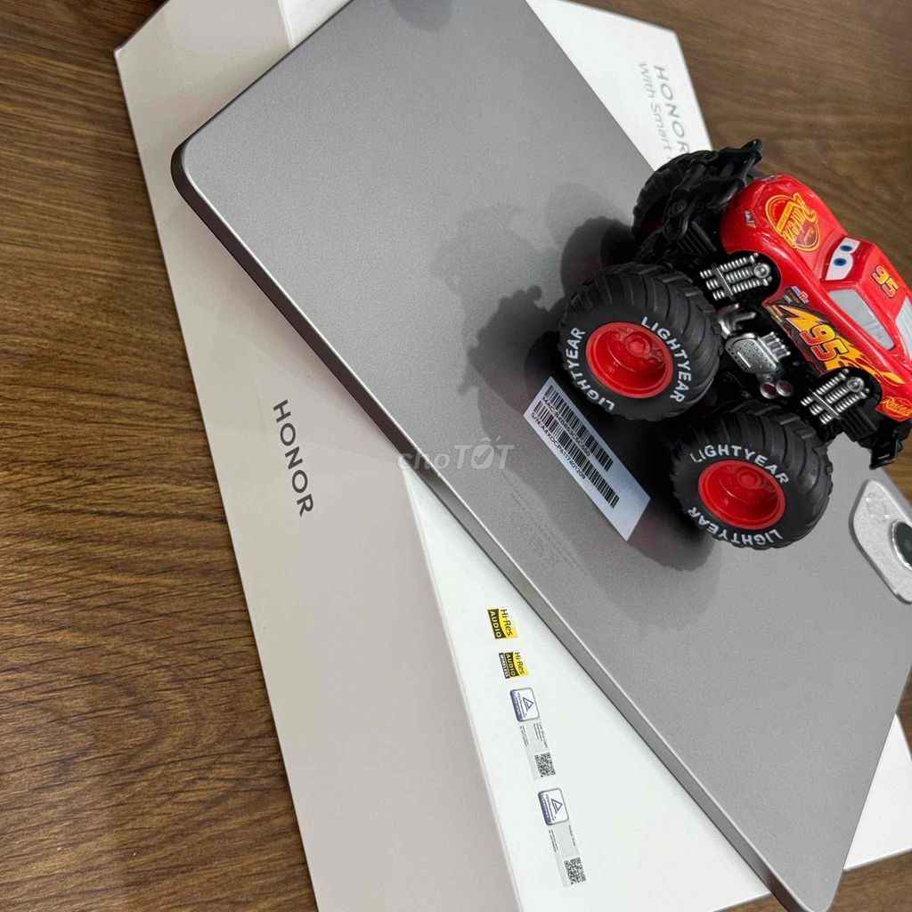 Honor Pad X9a 6GB/128GB Xám kèm phím chính hãng. Mua bán Máy tính bảng tại Quận Hoàng Mai Hà Nội được đăng bởi trần khương androi hình 1