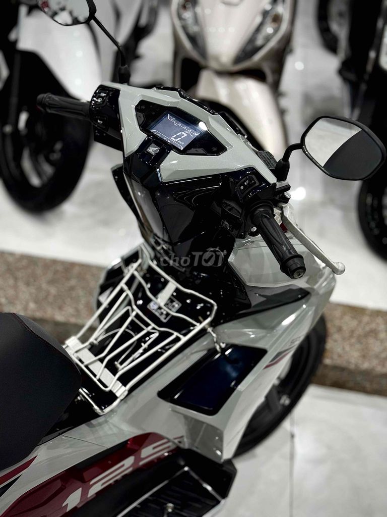 AirBlade125 4Val 2024 Odo2k Lướt chính chủ 🔥🔥🔥. Mua bán Xe máy tại Thị xã Phú Mỹ Bà Rịa - Vũng Tàu được đăng bởi Cửa Hàng Xe Máy Phú Mỹ hình 6