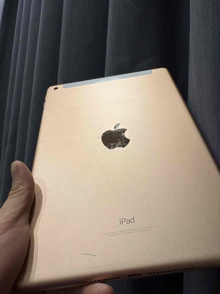 Apple iPad 32GB 4G Vàng đồng hàng Vinaphone. Mua bán Máy tính bảng tại Quận Ba Đình Hà Nội được đăng bởi Viet Manh hình 1