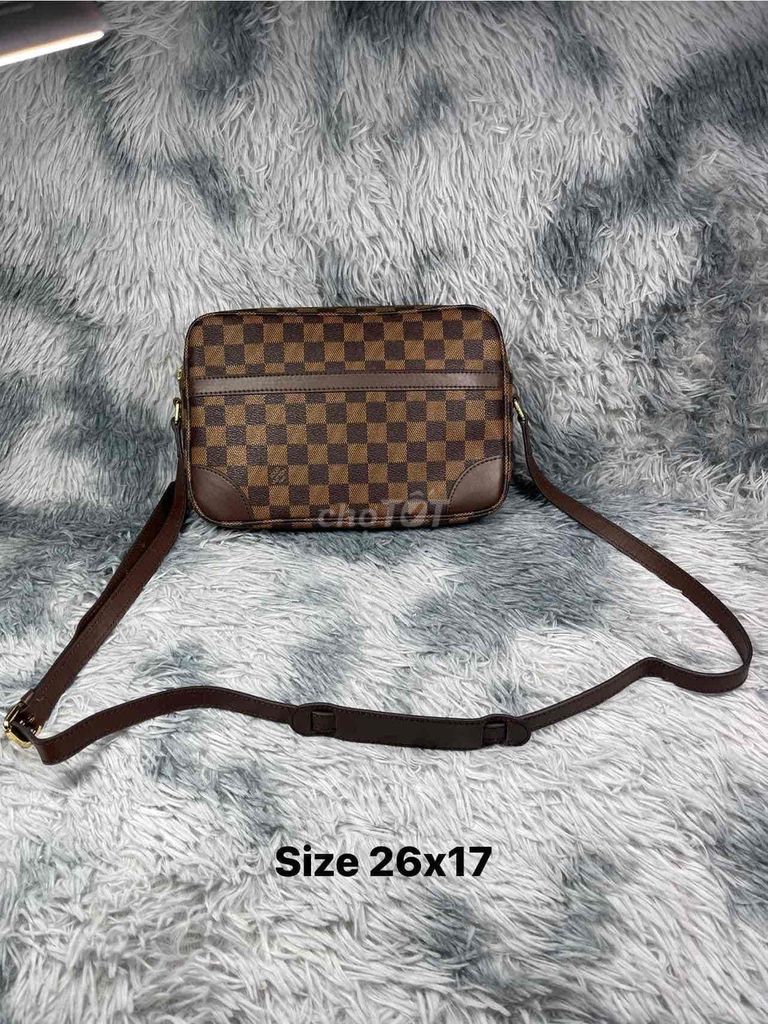 Đeo chéo đeo vai LV size 26x17 fom hộp bao đẹp