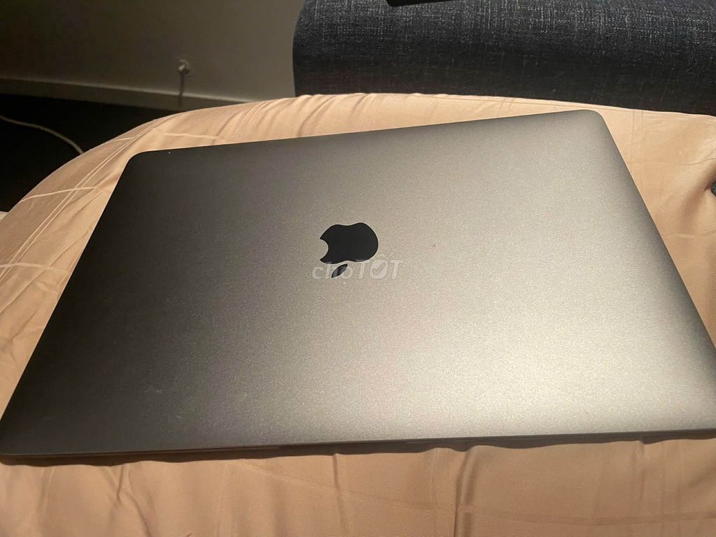Apple MacBook Air M1 8GB Xám. Mua bán Laptop tại Quận 12 Tp Hồ Chí Minh được đăng bởi Vy Khang hình 1