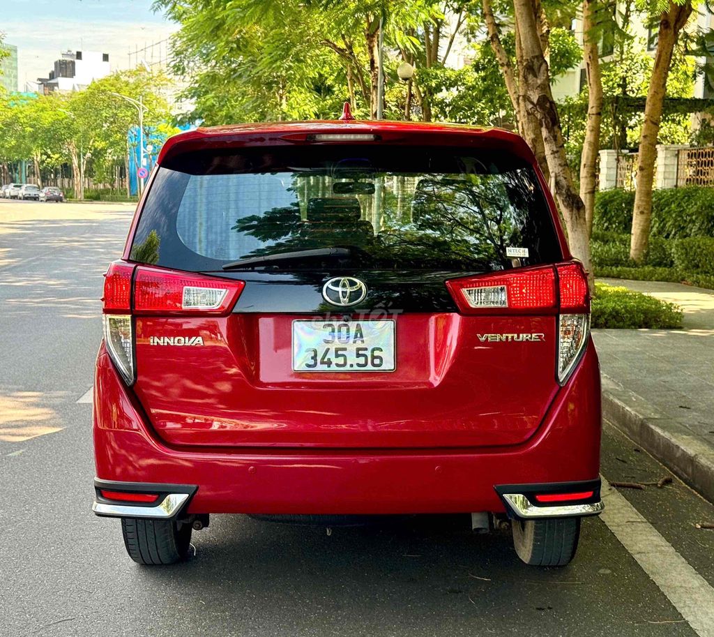 Toyota Innova 2019 Venturer - 10123 km. Mua bán Ô tô tại Quận Cầu Giấy Hà Nội được đăng bởi Tuấn hình 1