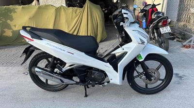 Honda Future fi 2025 Trắng đen ( hỗ trợ góp )