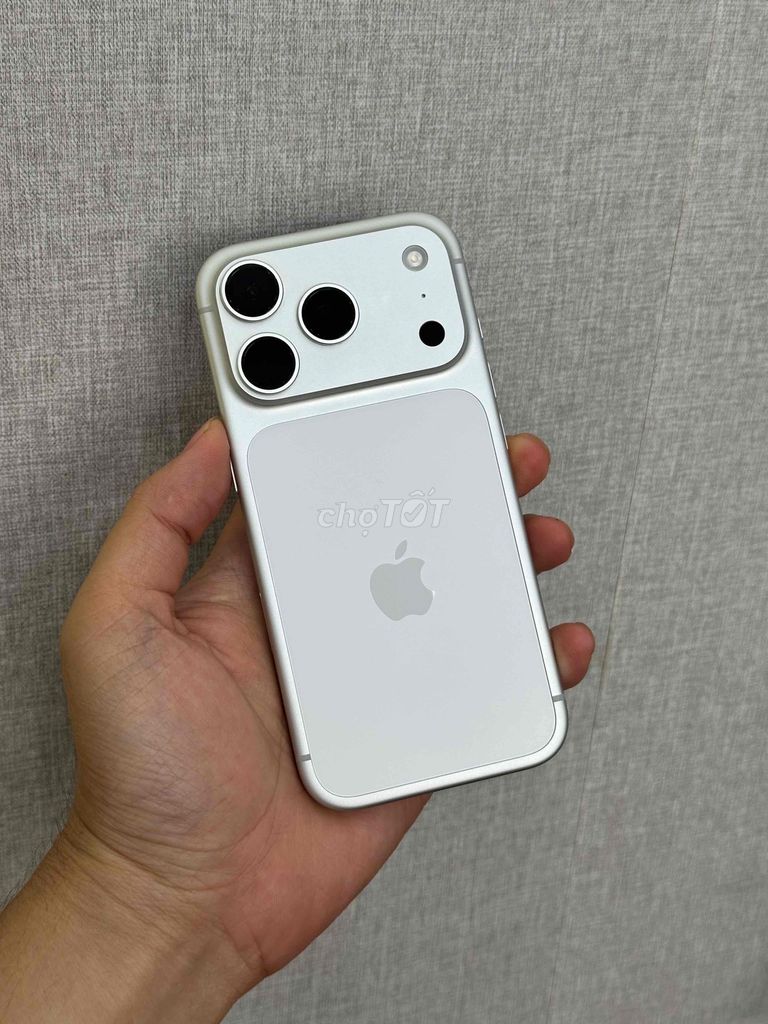 17 Pro 256GB Bạc VN Pin 100 Sạc 60L Bh 1/2027. Mua bán Điện thoại tại Quận Ninh Kiều Cần Thơ được đăng bởi Quý Mobile Cần thơ hình 1