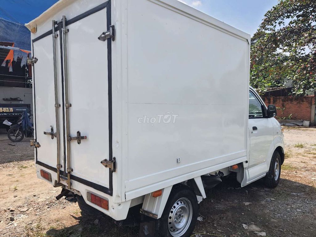 Bán gấp suzuki 600kg đời 2015 thùng kín 2m2. Mua bán Xe tải, xe ben tại Thành phố Thuận An Bình Dương được đăng bởi Xe tải Bình Dương hình 3