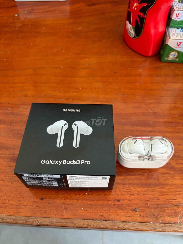 Tai nghe Samsung Galaxy Buds3 Pro Trắng. Mua bán Tivi, Âm thanh tại Quận Bình Thạnh Tp Hồ Chí Minh được đăng bởi NGUYỄN MINH TRÍ hình 1