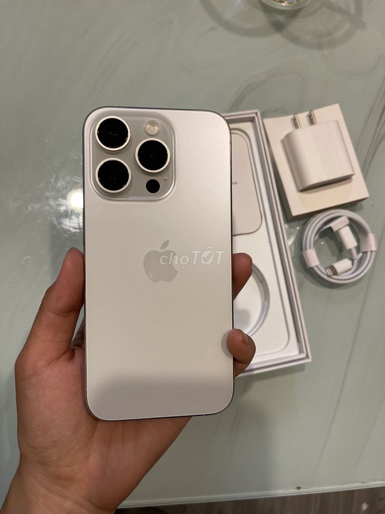 Apple iPhone 15 Pro 128GB Trắng Như mới LLA. Mua bán Điện thoại tại Quận Tân Bình Tp Hồ Chí Minh được đăng bởi Chang chang hình 1