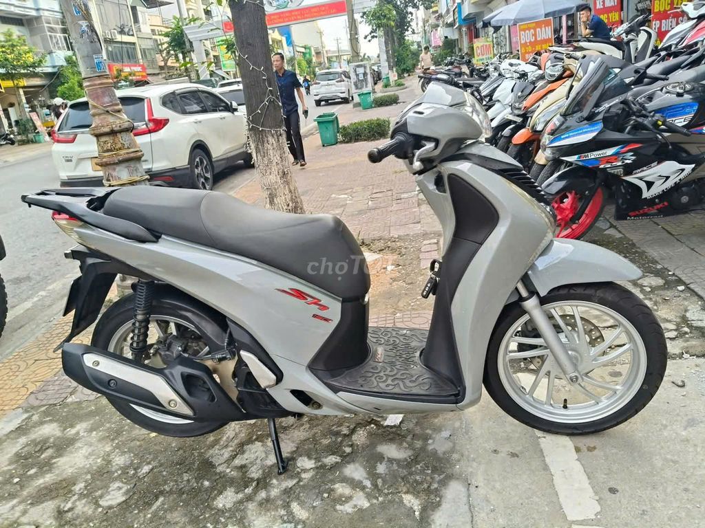 SH 150 2016. Mua bán Xe máy tại Thị xã Đông Triều Quảng Ninh được đăng bởi Việt Thắng hình 1