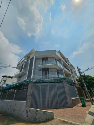 Biệt thự mini 8m x 18m. 3 tầng góc 2MT view công viên 1/Nguyễn Thị Búp. Mua bán nhà ở tại Quận 12 Tp Hồ Chí Minh được đăng bởi Hoàng Phong Land