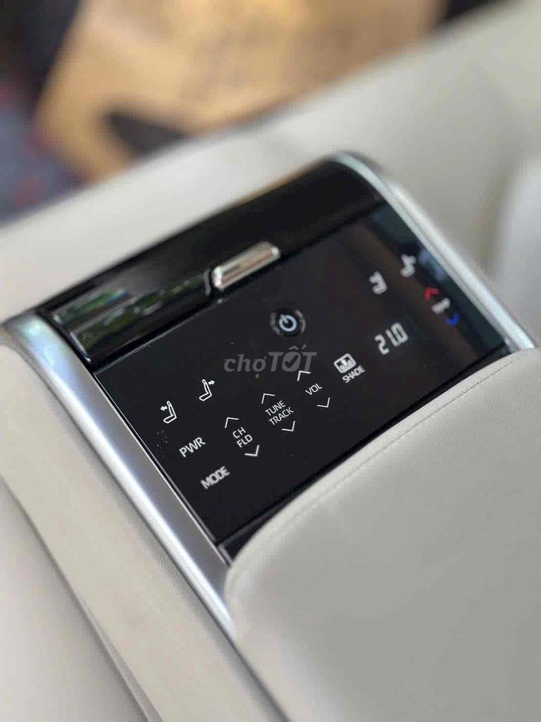 Toyota Camry 2.5Q 2019 xe full lịch sử hãng. Mua bán Ô tô tại Quận 1 Tp Hồ Chí Minh được đăng bởi Nguyên hình 8