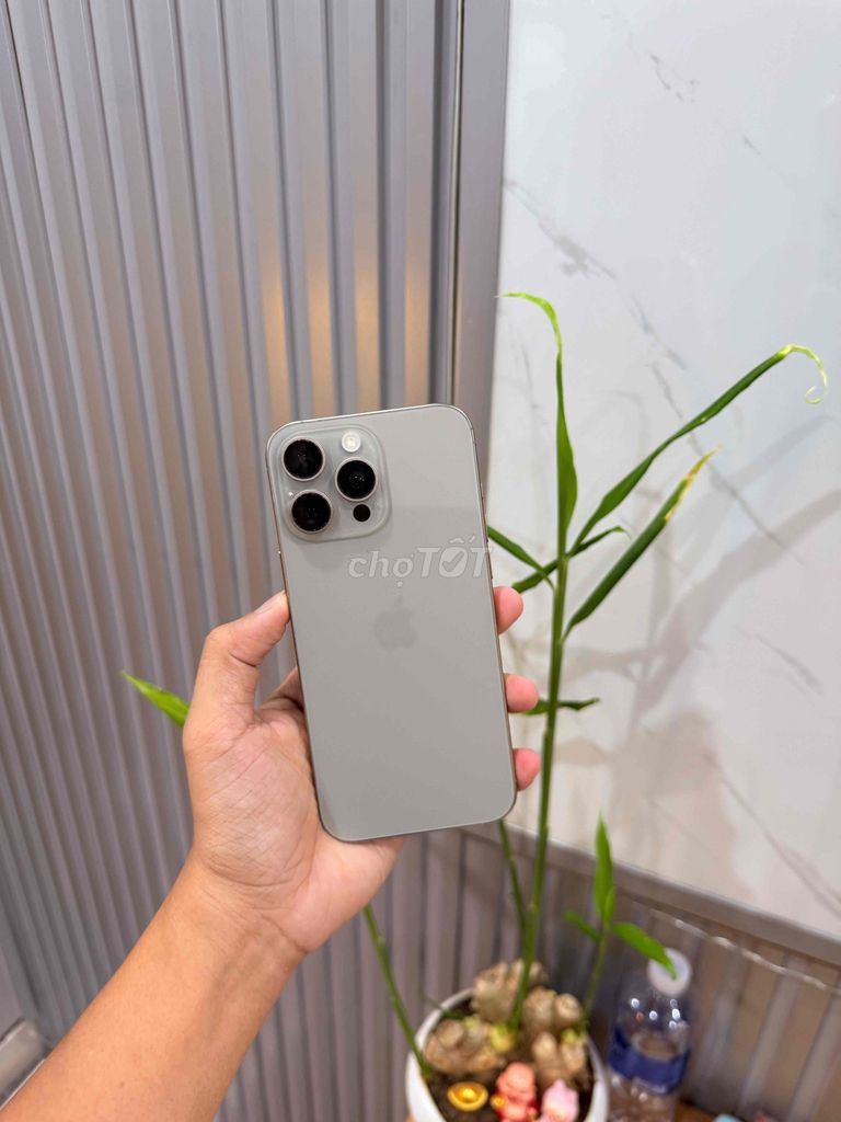 iPhone 16 Pro Max 256G Quốc Tế Full. Mua bán Điện thoại tại Quận Thanh Khê Đà Nẵng được đăng bởi Mila hình 1