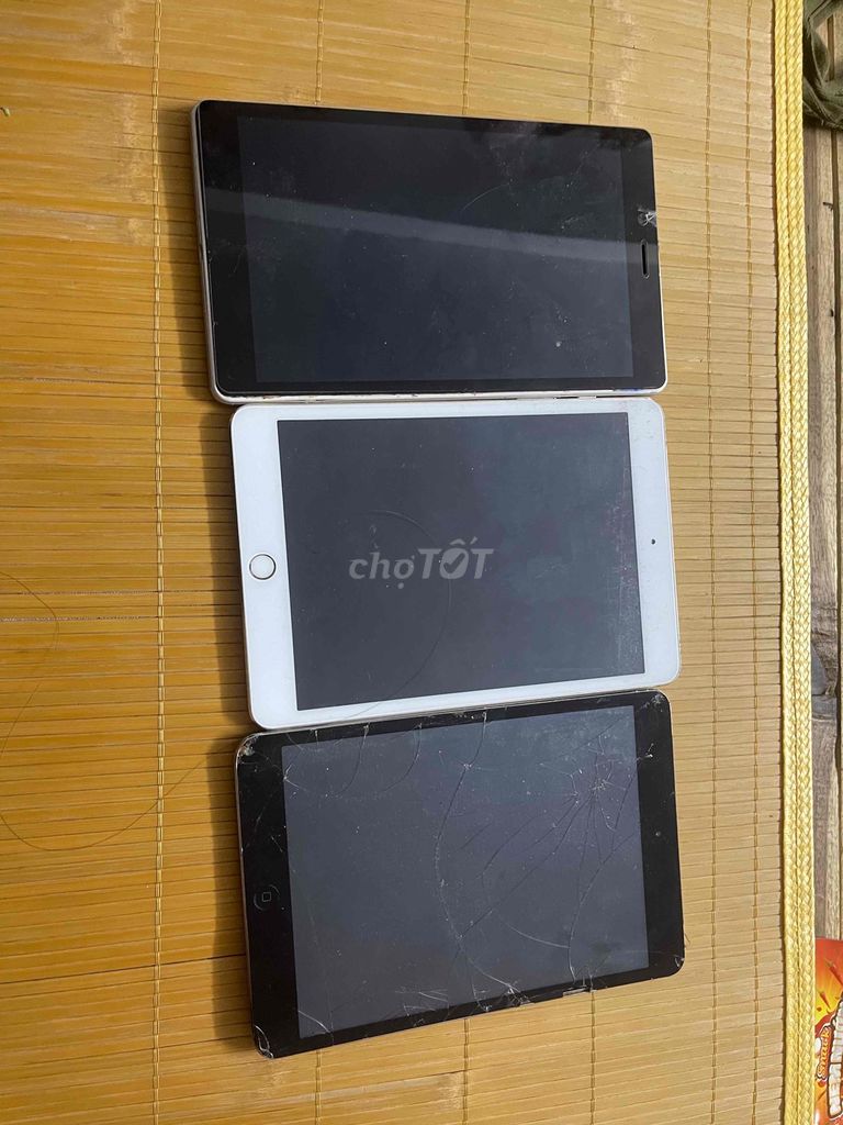 Samsung Tab A8.0 Bạc Vỡ màn. Mua bán Máy tính bảng tại Quận Cầu Giấy Hà Nội được đăng bởi Đào ngọc cuong hình 1