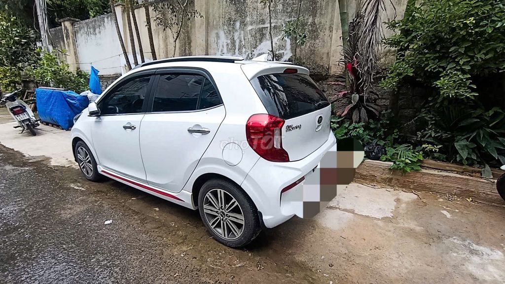 Линия Kia Morning GT 2021, белая, 34 000 км