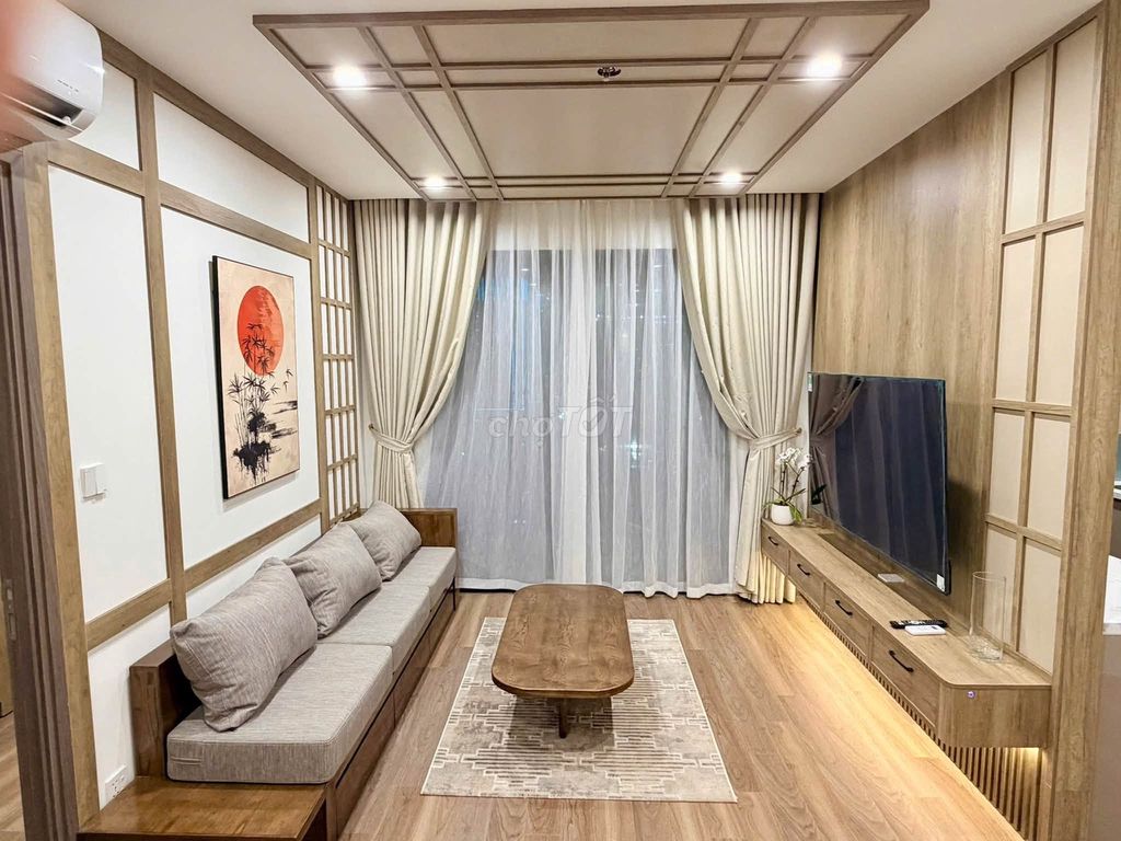 Трехкомнатная квартира с мебелью в Vinhomes Ocean Park