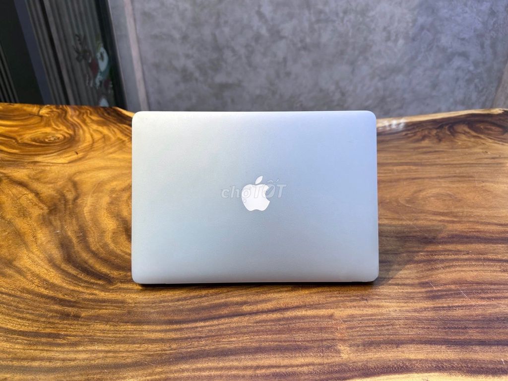 Apple MacBook Air 2017 13" i5/8G/128GB used