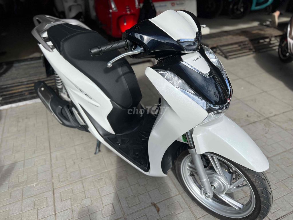 Sh 160 ABS 2024❇️Đồng Moto Đà Lạt ❇️. Mua bán Xe máy tại Thành phố Đà Lạt Lâm Đồng được đăng bởi ĐỒNG MOTOR 2  cá nhân hình 1