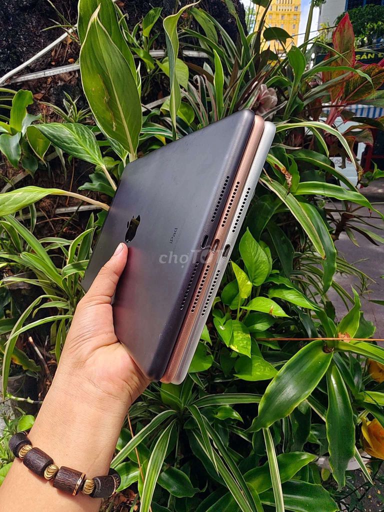 Ipad Gen 7 4G 32Gb bán rẻ hoặc đổi. Mua bán Máy tính bảng tại Quận Hải Châu Đà Nẵng được đăng bởi Nguyễn Hưng hình 3