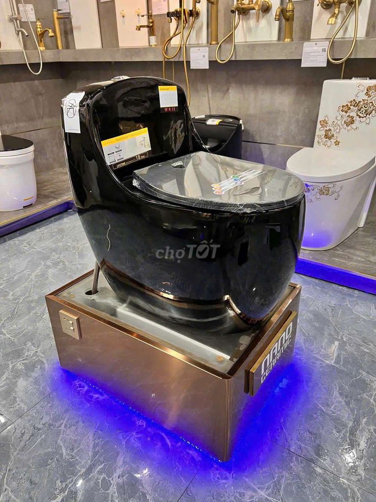 Bồn cầu Men nano Đen Xả 5 xoáy. Mua bán Thiết bị vệ sinh, nhà tắm tại Quận Đống Đa Hà Nội được đăng bởi tk 681 hình 1