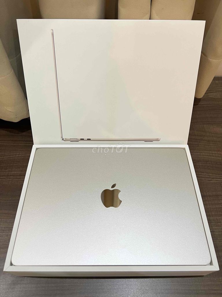 Macbook Air M3 8GB 256GB fullbox màu starlight Pin. Mua bán Laptop tại Quận 10 Tp Hồ Chí Minh được đăng bởi RiOshop hình 1
