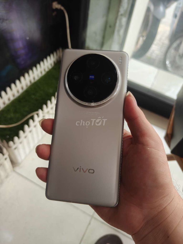Vivo X100S Pro(16/512)đẹp 98% màu titan có gl. Mua bán Điện thoại tại Quận 5 Tp Hồ Chí Minh được đăng bởi Strawberry Táo hình 1