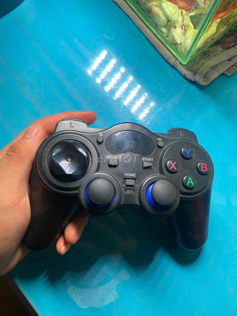Tay cầm chơi game không dây USB Đen. Mua bán Thiết bị chơi game tại Quận Bình Tân Tp Hồ Chí Minh được đăng bởi Lợi Trần  hình 1