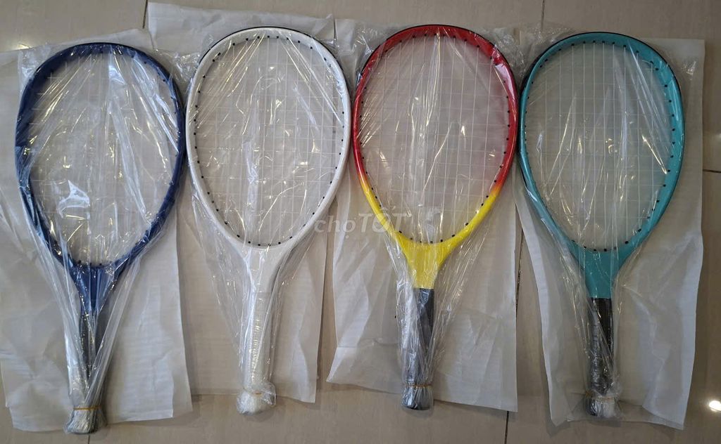 Vợt tennis TYPTI Carbon Fiber Xanh, Trắng, Vàng. Mua bán Đồ thể thao, Dã ngoại tại Huyện Gia Lâm Hà Nội được đăng bởi Nguyen Quang Vinh hình 1
