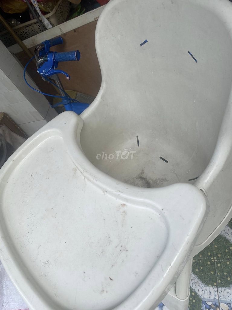 ghế ăn dặm cho bé. Mua bán Mẹ và bé tại Quận Gò Vấp Tp Hồ Chí Minh được đăng bởi Lê Bùi Bằng Tuân hình 2