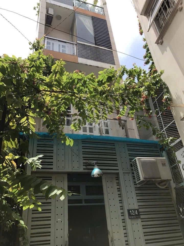 Аренда · 4 комн. · 70 м² · Quận 3, ул. Đường Trần Quang Diệu