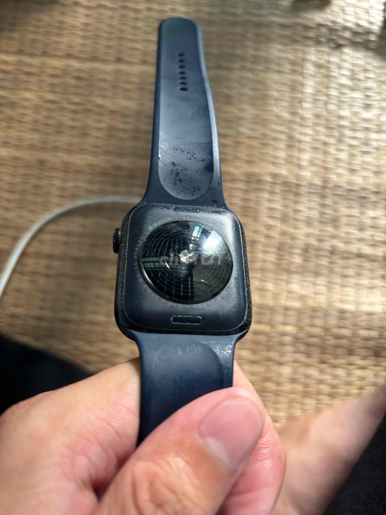 Apple Watch SE 2023