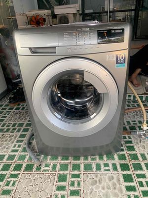 máy giặt Electrolux 8kg inverter bao lắp đặt bh3th
