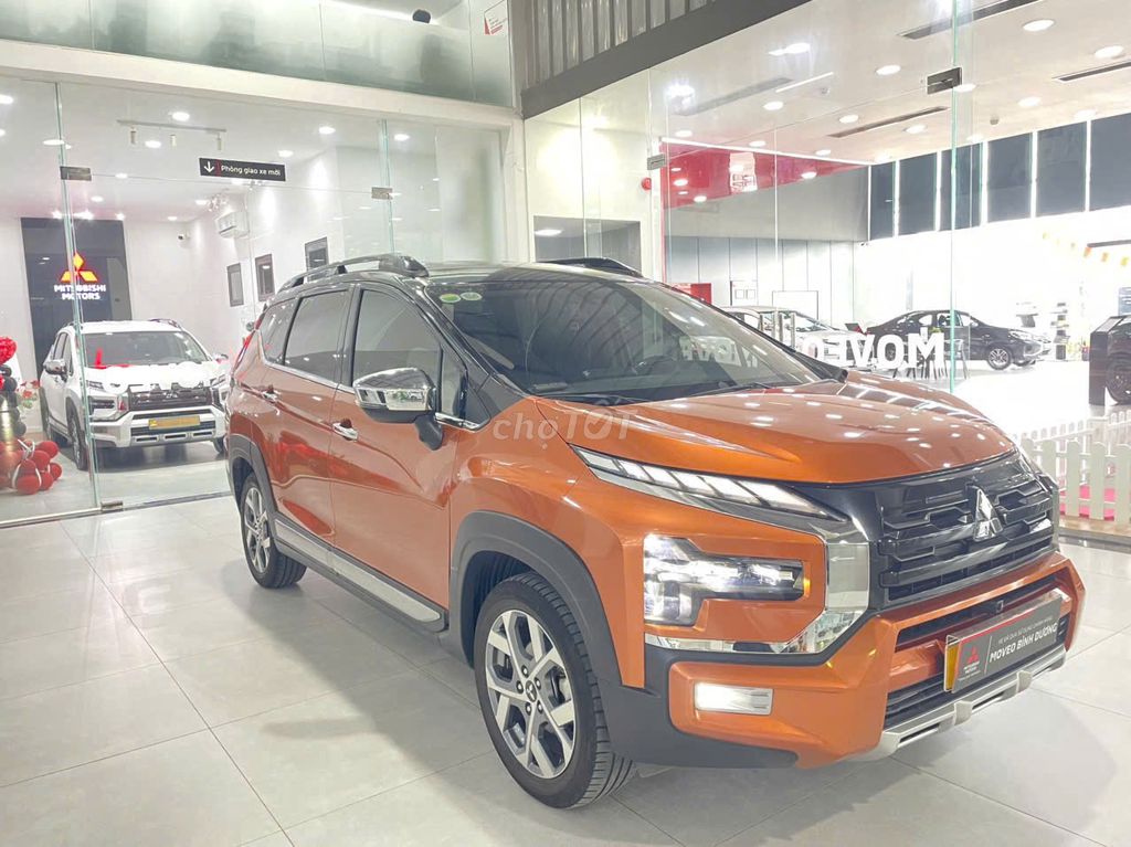 Mitsubishi Xpander Cross 2023 ĐKLĐ 2024. Mua bán Ô tô tại Thành phố Thủ Dầu Một Bình Dương được đăng bởi Quang Thế hình 2